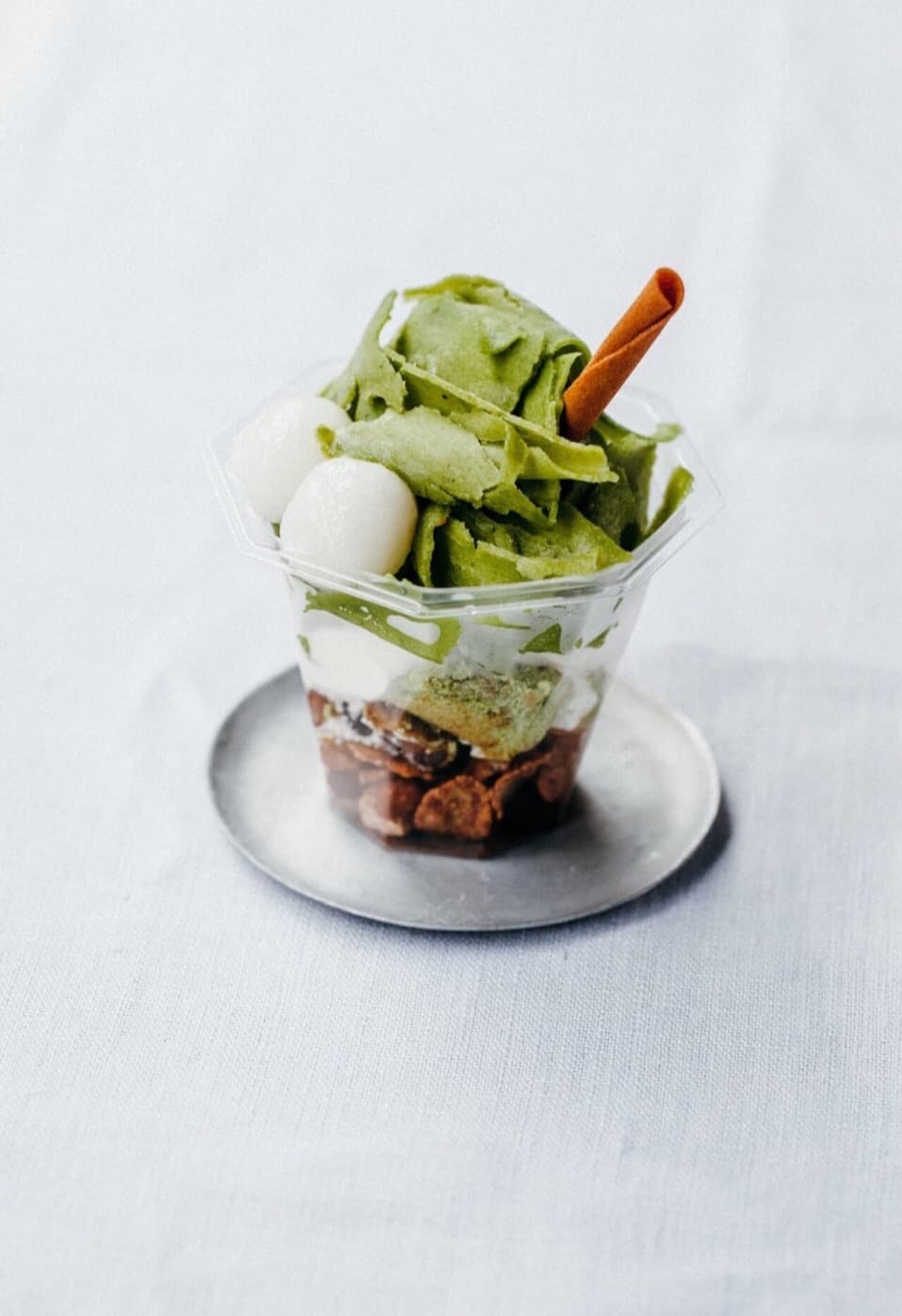 抹茶氷 — 抹茶と白玉の設え(一例)